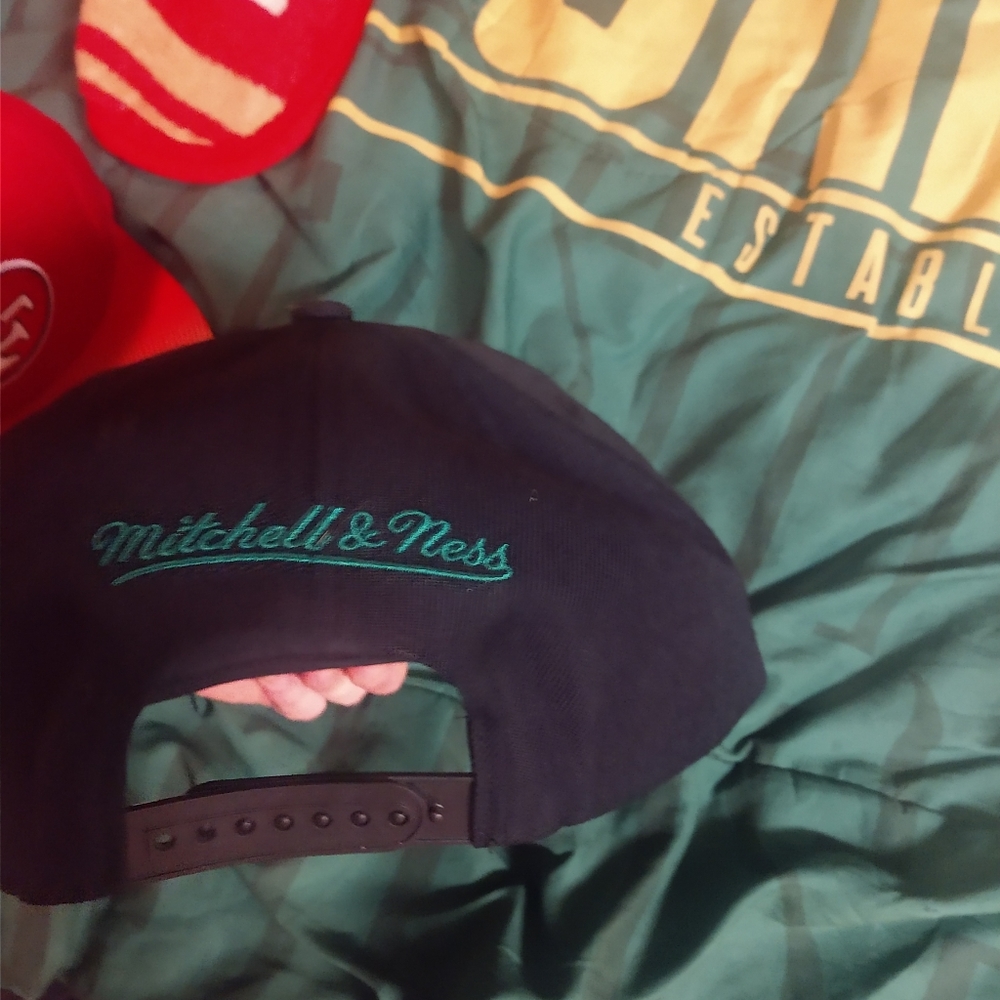 Hat - Picture 2 of 5